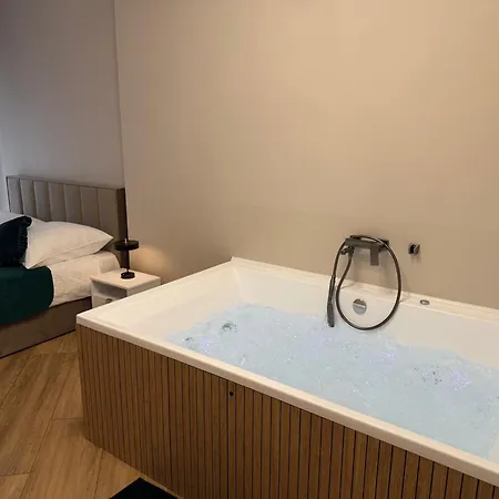 アパート Z Jacuzzi Luxury Dluga *