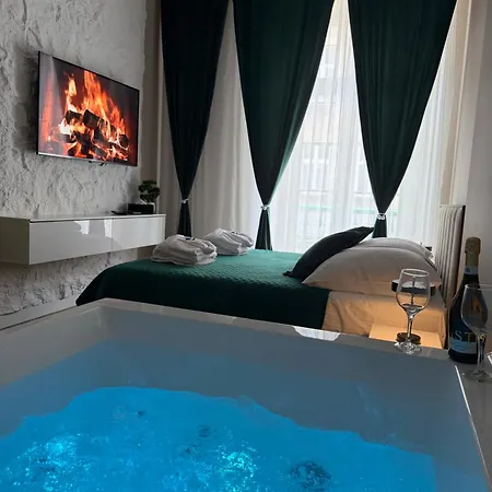 Z Jacuzzi Luxury Dluga アパート