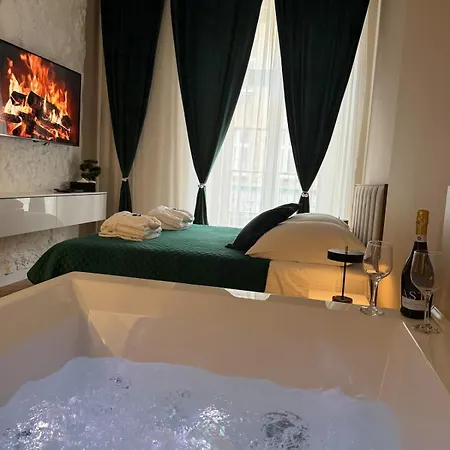 Z Jacuzzi Luxury Dluga アパート